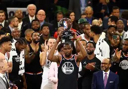 九游体育平台 -今晨全明星赛传出新动向；奥兰多魔术官宣签约；管理层表态：球迷炸锅；数据趋势出现新变化的简单介绍